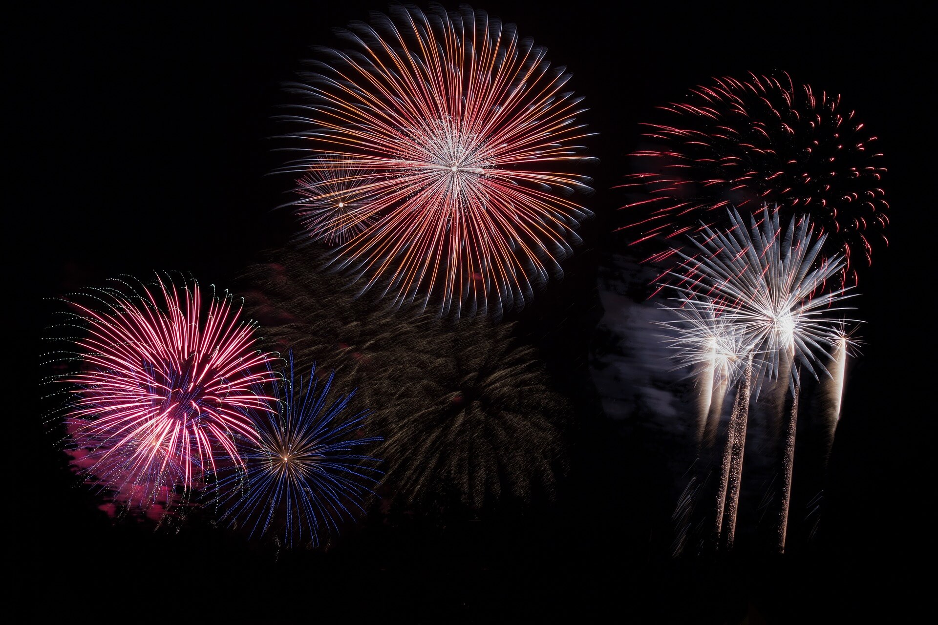 Bonne Terre Light's up the Sky