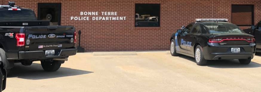 Body Found in van at Bonne Terre Cemetery