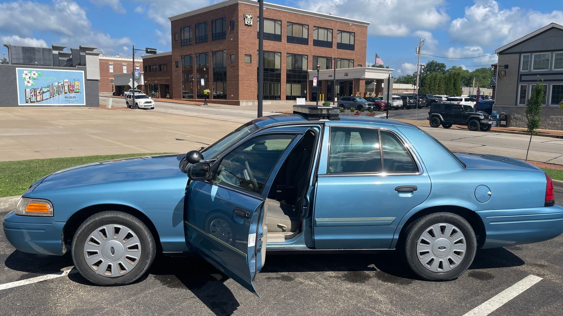 City of Farmington Donates Police Car to the City of Iron Mountain Lake